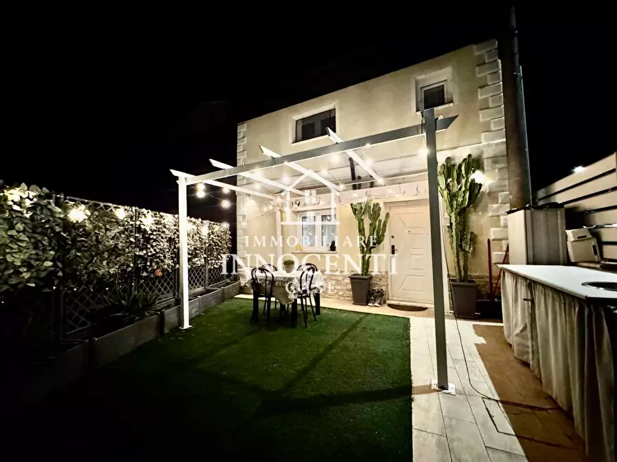 Immagine 12 di Terratetto in vendita  a Massa