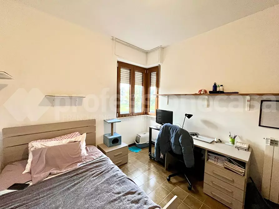 Immagine 12 di Appartamento in vendita  a Pisa