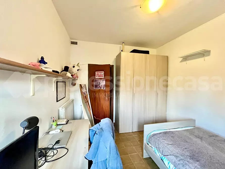 Immagine 11 di Appartamento in vendita  a Pisa