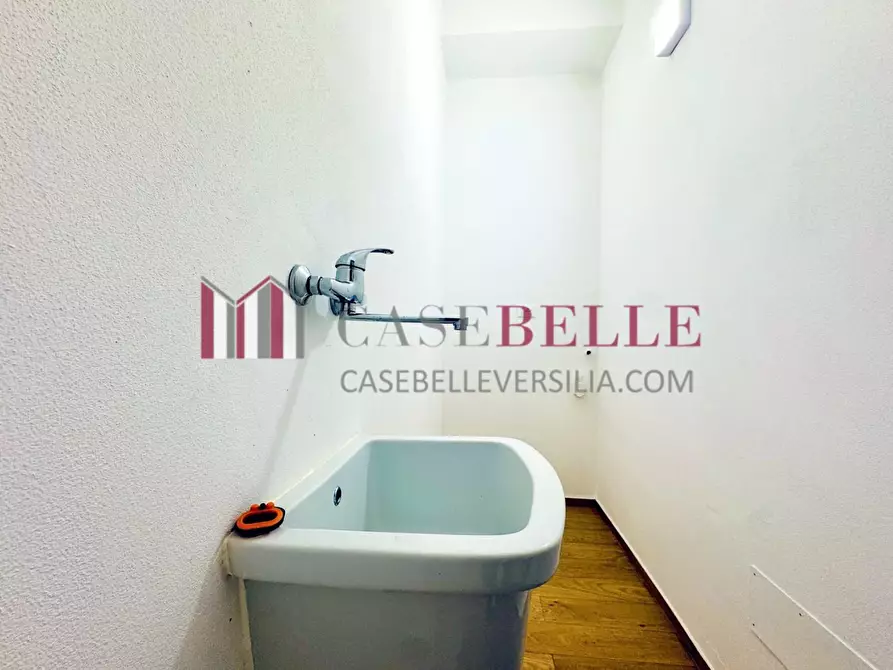 Immagine 9 di Appartamento in vendita  a Pietrasanta