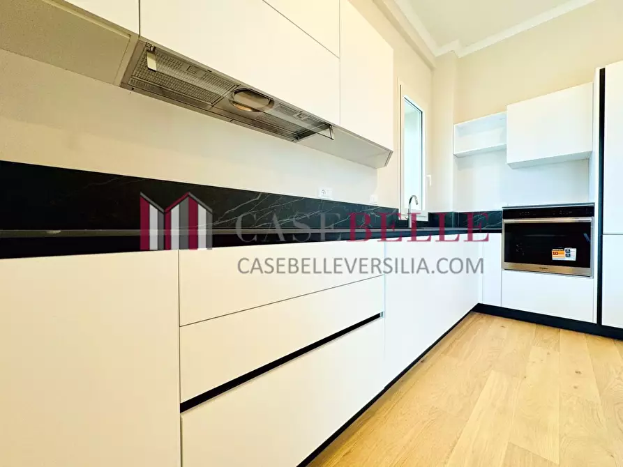 Immagine 6 di Appartamento in vendita  a Pietrasanta