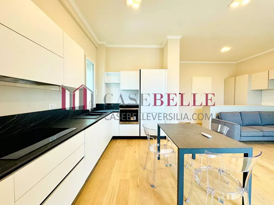 Immagine 5 di Appartamento in vendita  a Pietrasanta