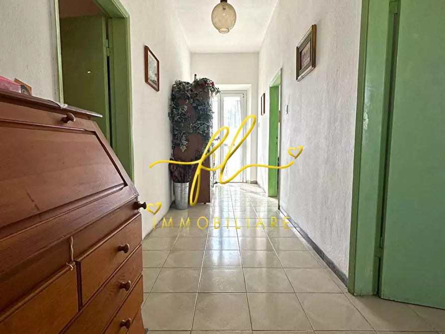 Immagine 2 di Appartamento in vendita  a Cecina