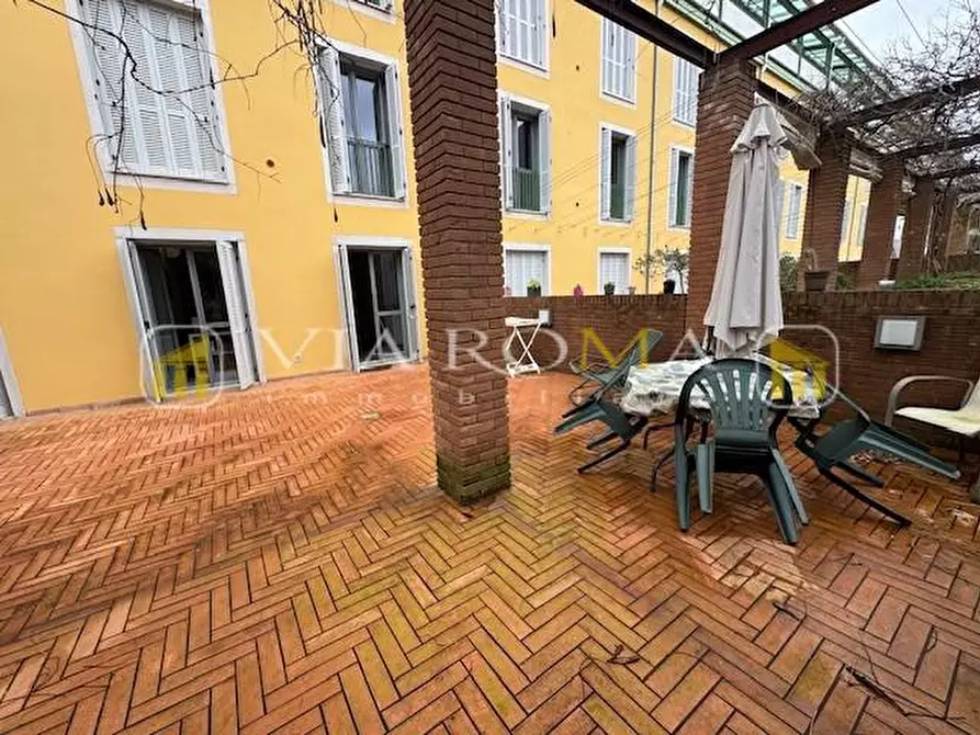 Immagine 3 di Appartamento in vendita  a Lucca