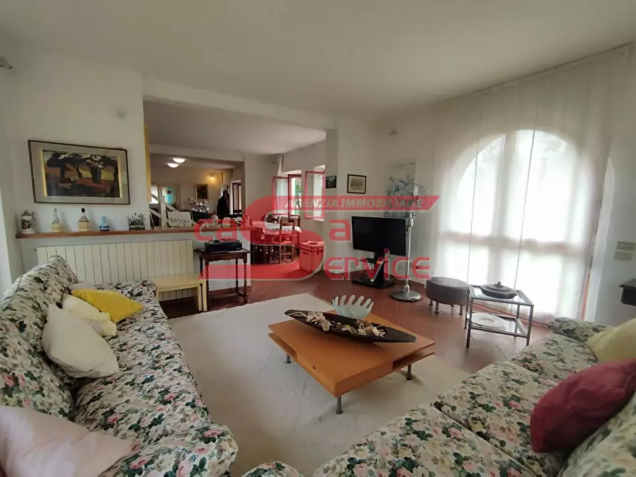 Immagine 8 di Casa colonica in vendita  a Buggiano