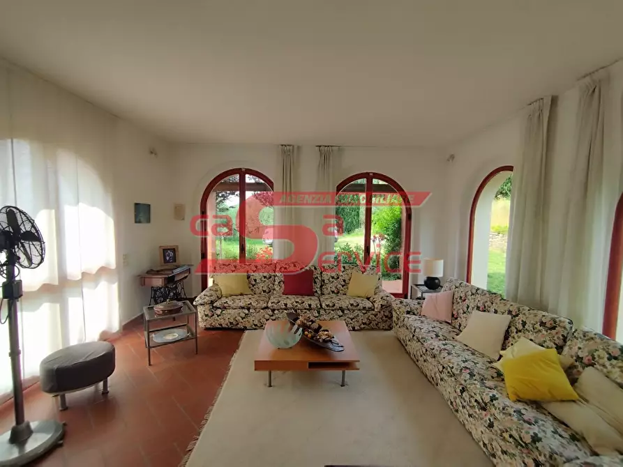 Immagine 1 di Casa colonica in vendita  a Buggiano