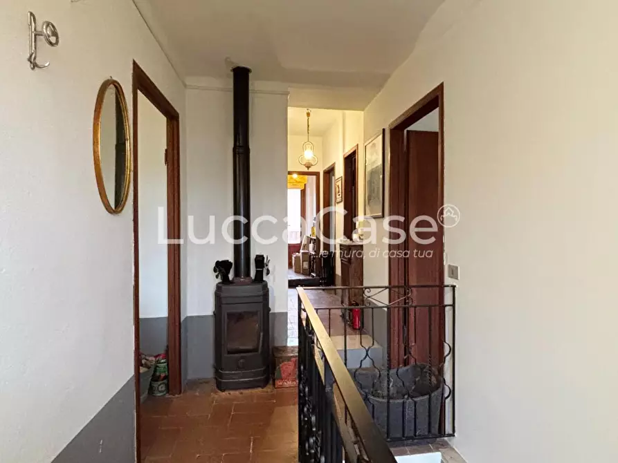 Immagine 35 di Terratetto in vendita  a Borgo A Mozzano