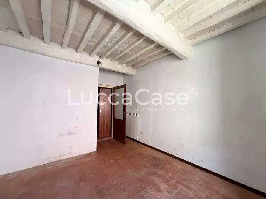 Immagine 21 di Terratetto in vendita  a Borgo A Mozzano