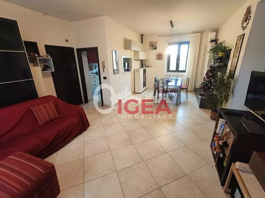 Immagine 4 di Appartamento in vendita  a Siena