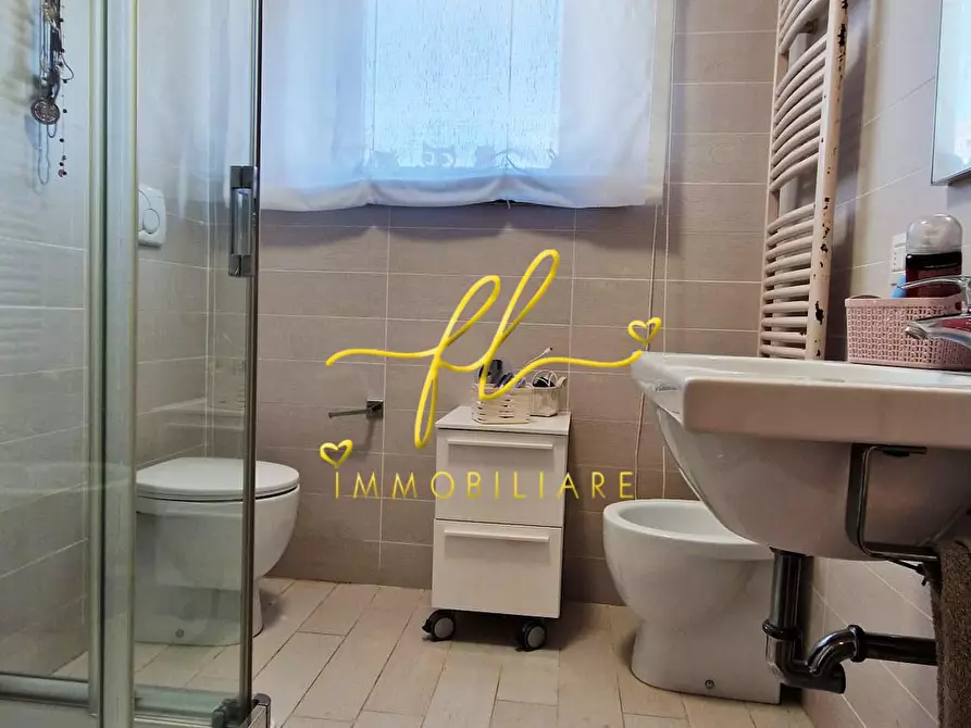 Immagine 18 di Casa semindipendente in vendita  a Livorno