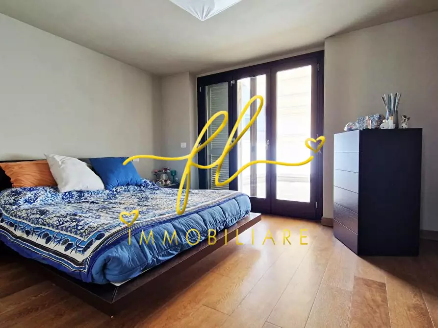 Immagine 10 di Casa semindipendente in vendita  a Livorno