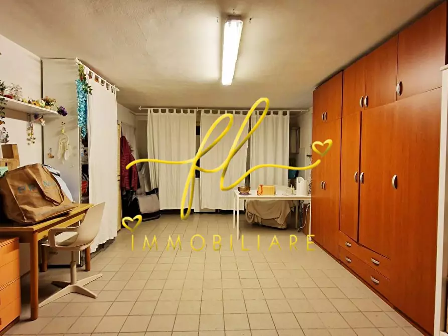 Immagine 14 di Casa semindipendente in vendita  a Livorno