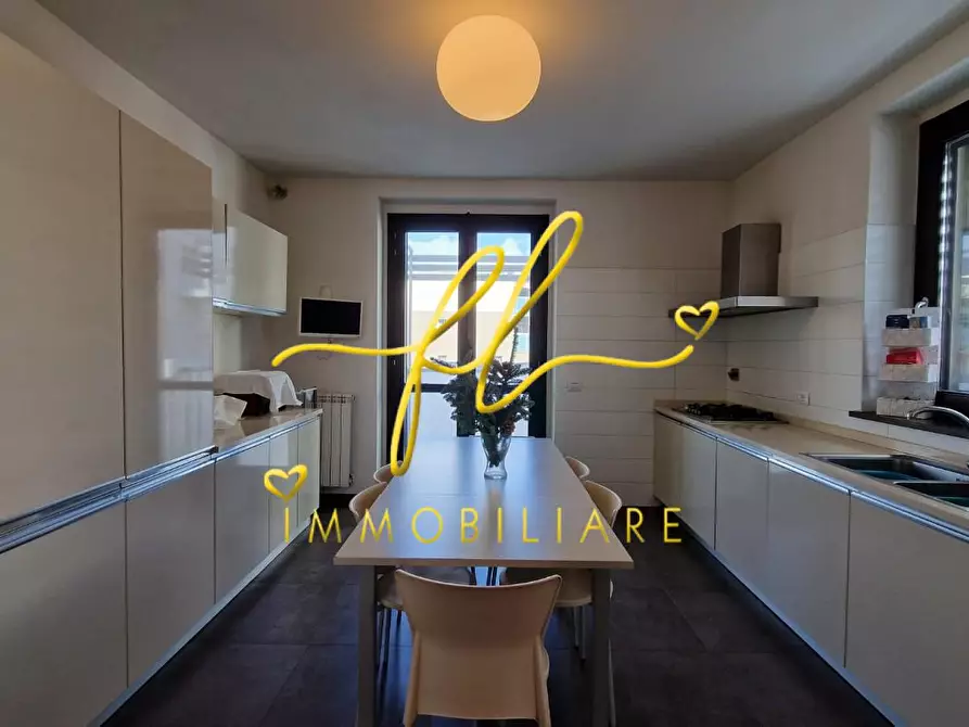 Immagine 5 di Casa semindipendente in vendita  a Livorno