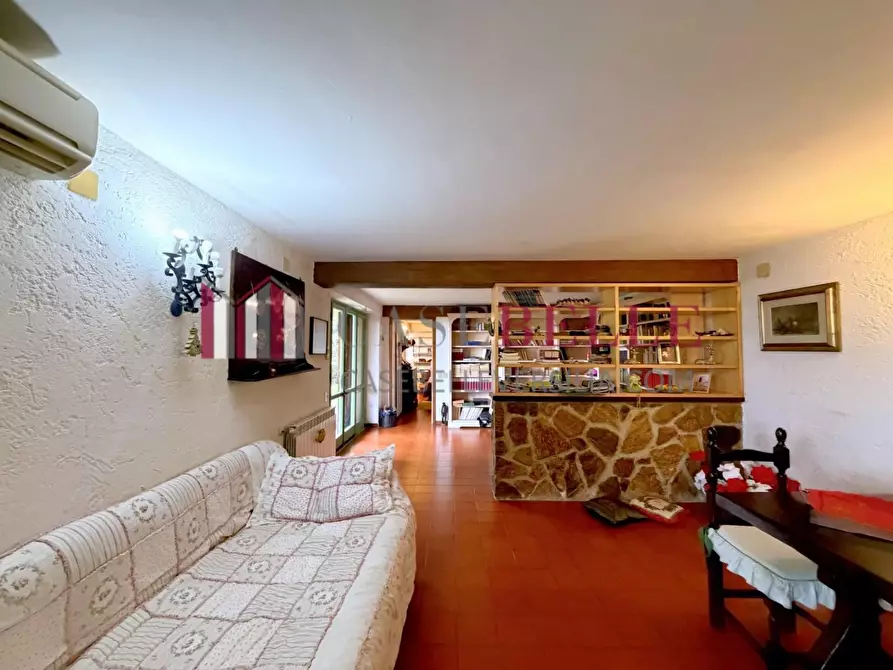 Immagine 7 di Casa indipendente in vendita  a Massarosa