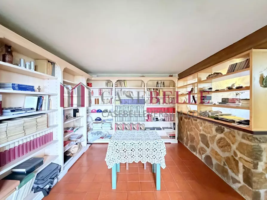 Immagine 9 di Casa indipendente in vendita  a Massarosa