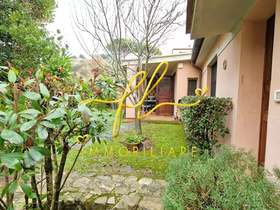 Immagine 27 di Terratetto in vendita  a Livorno