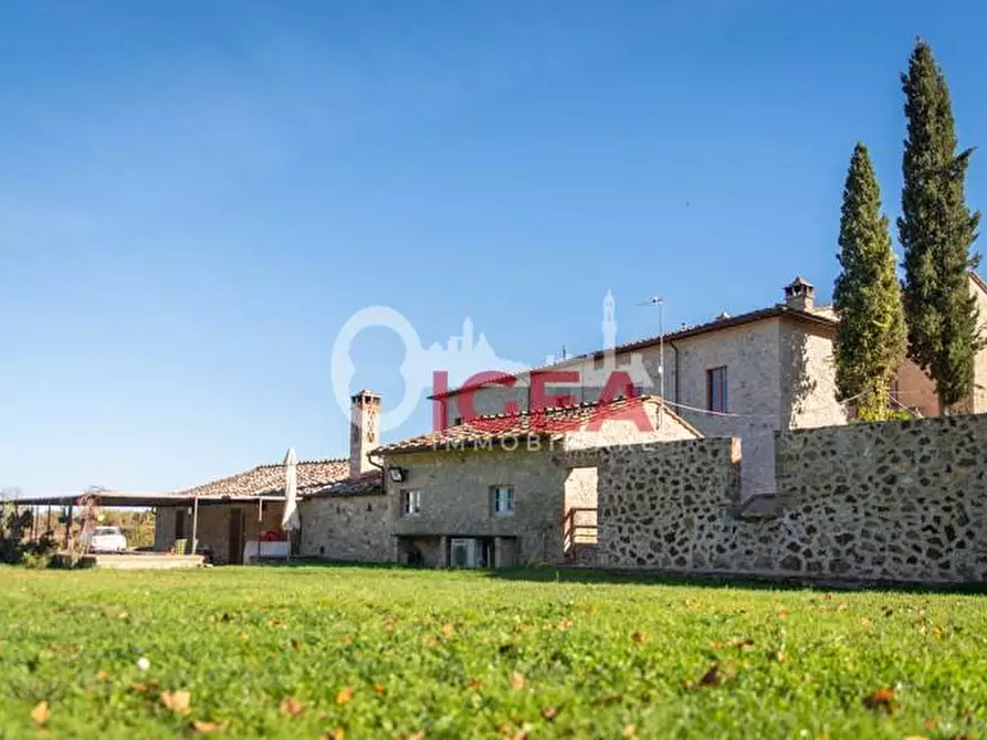 Immagine 3 di Casa colonica in vendita  a Colle Di Val D'elsa