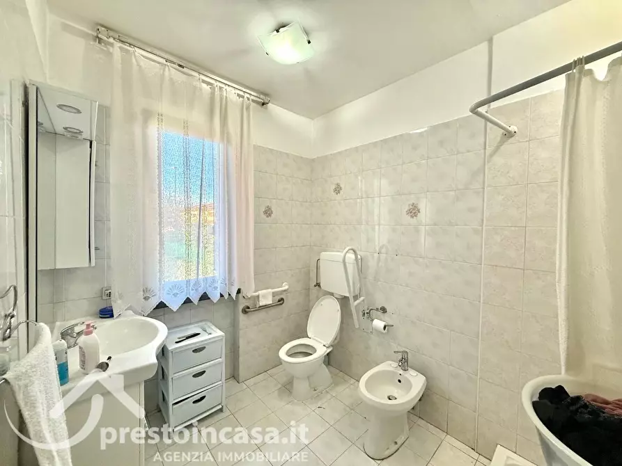 Immagine 36 di Villetta a schiera in vendita  a Forte Dei Marmi