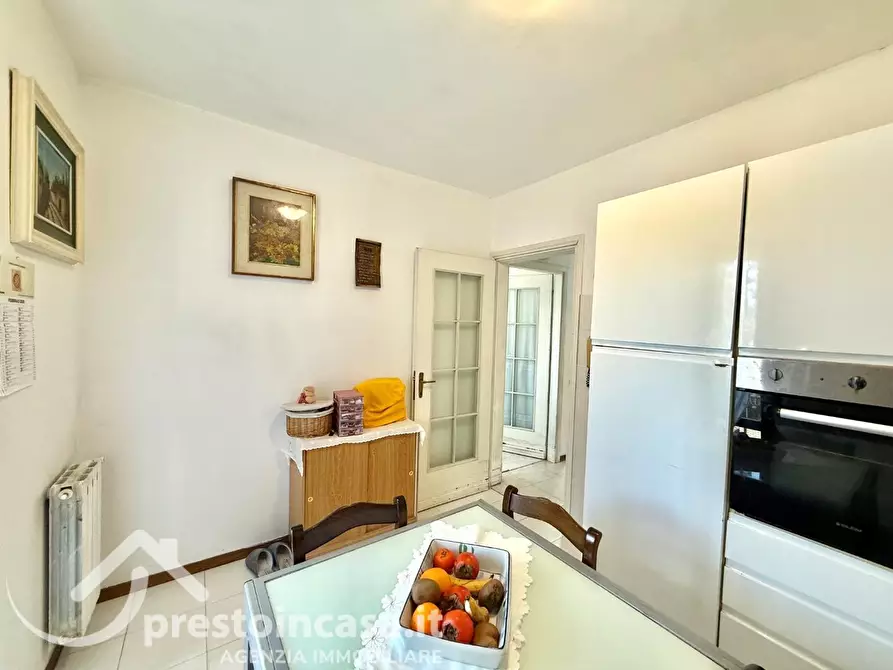 Immagine 10 di Villetta a schiera in vendita  a Forte Dei Marmi