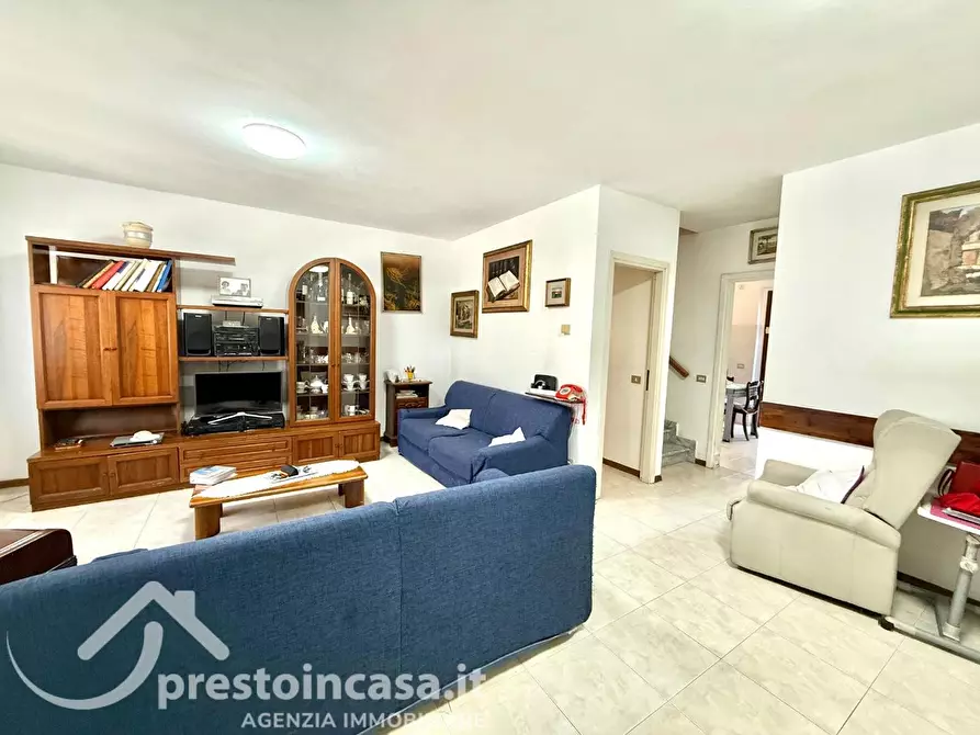 Immagine 4 di Villetta a schiera in vendita  a Forte Dei Marmi