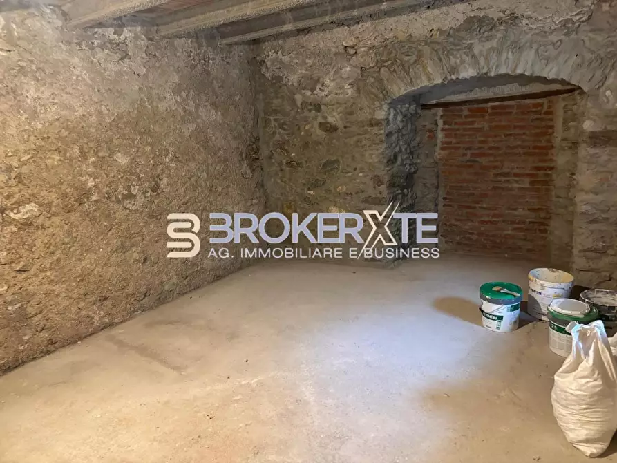 Immagine 16 di Casa semindipendente in vendita  a Massa