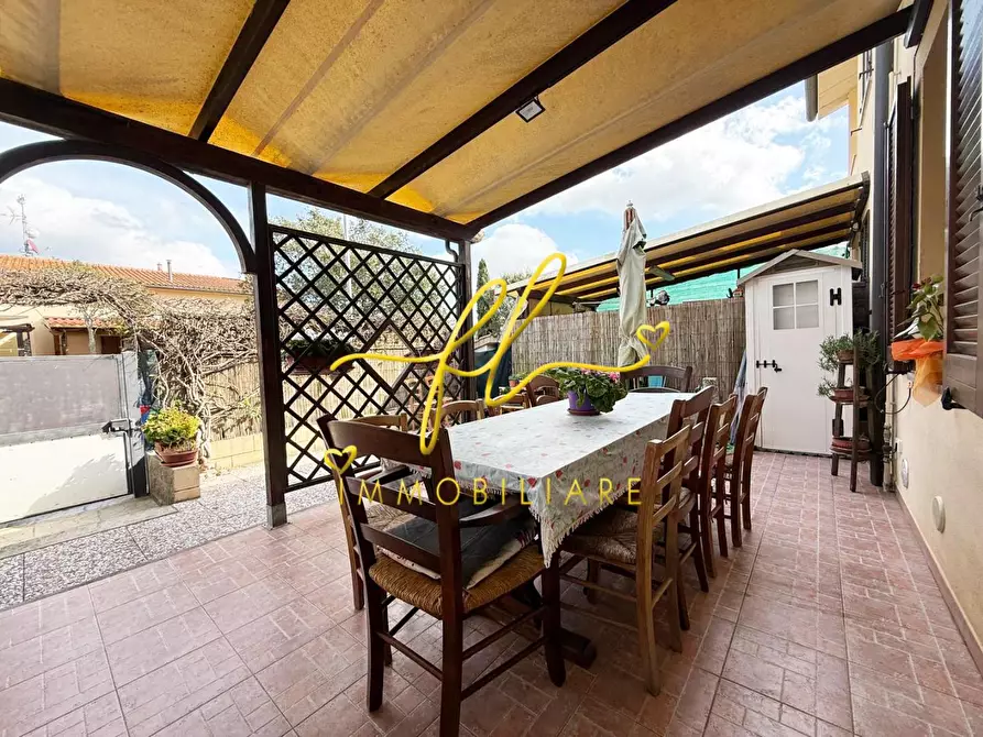 Immagine 7 di Appartamento in vendita  a Cecina