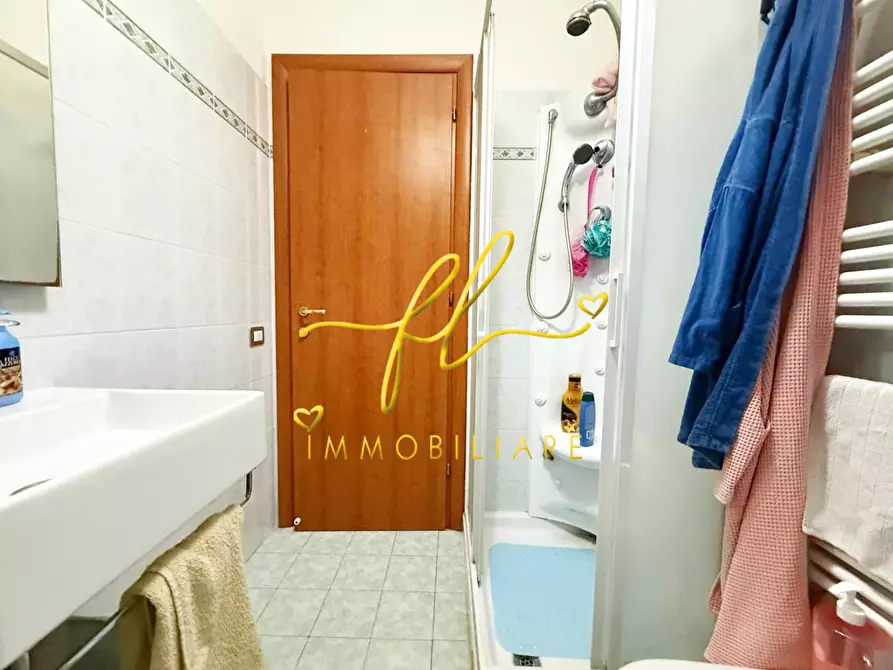 Immagine 12 di Appartamento in vendita  a Cecina