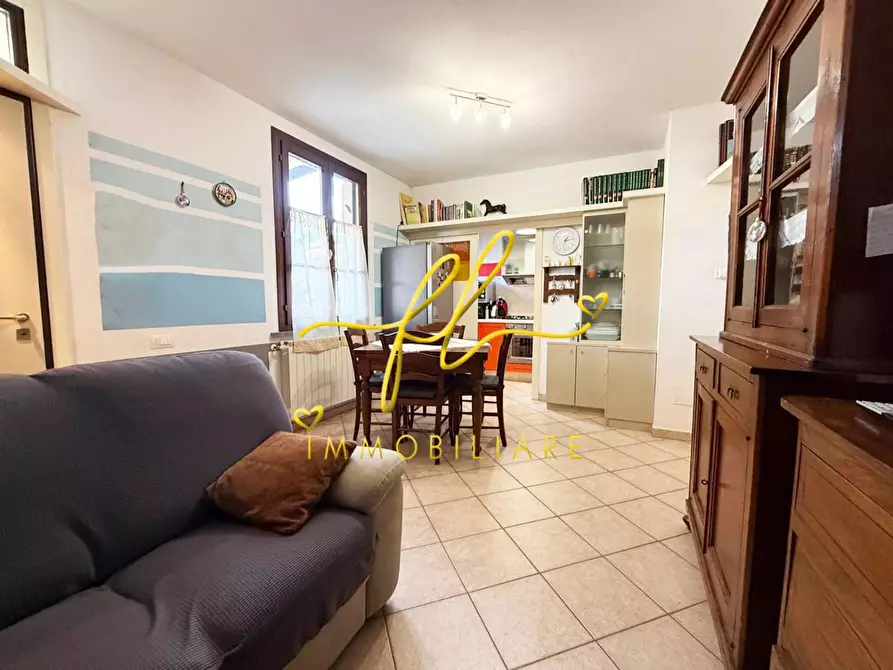 Immagine 6 di Appartamento in vendita  a Cecina