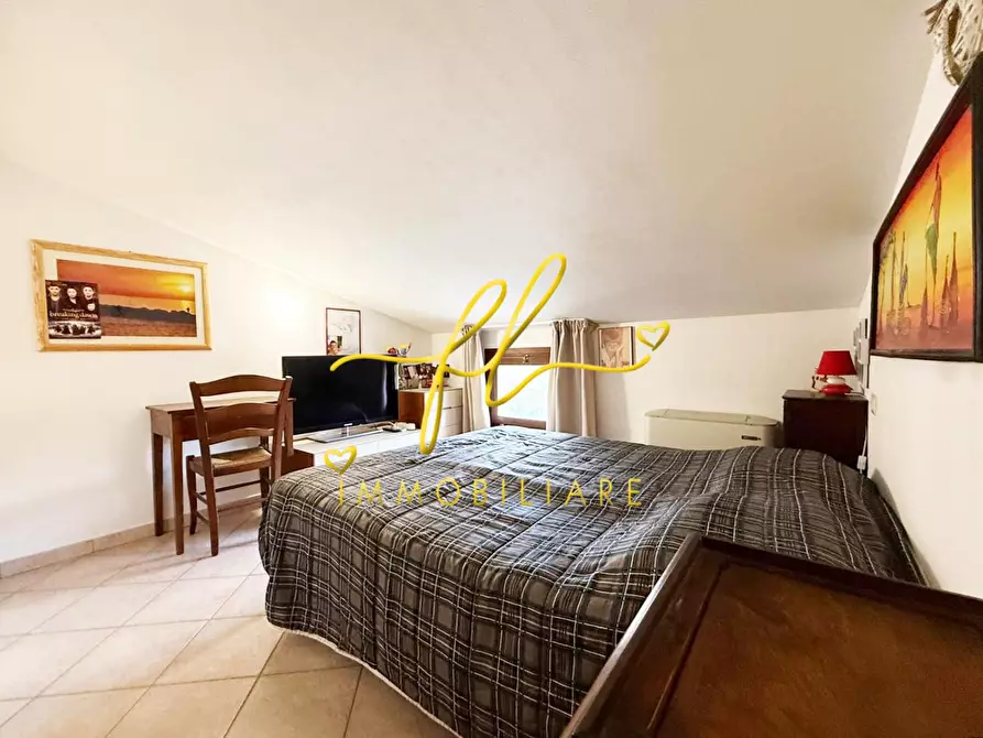 Immagine 21 di Appartamento in vendita  a Cecina