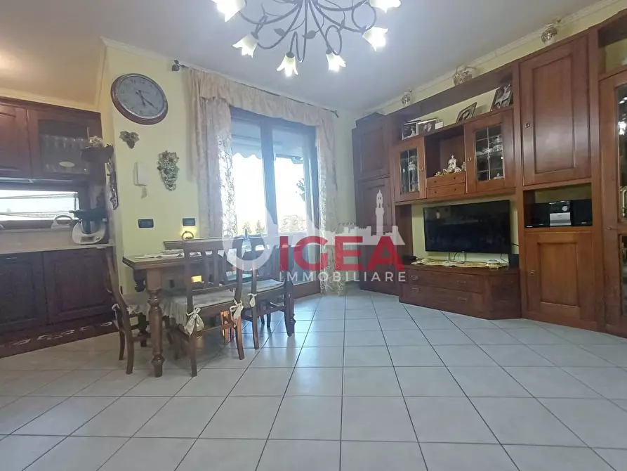 Immagine 3 di Appartamento in vendita  a Colle Di Val D'elsa