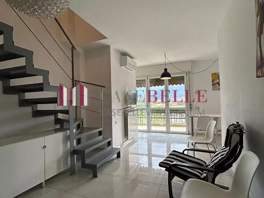 Immagine 14 di Appartamento in vendita  a Massa