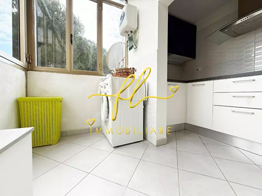 Immagine 11 di Appartamento in vendita  a Cecina