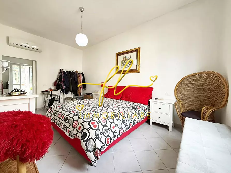 Immagine 16 di Appartamento in vendita  a Cecina