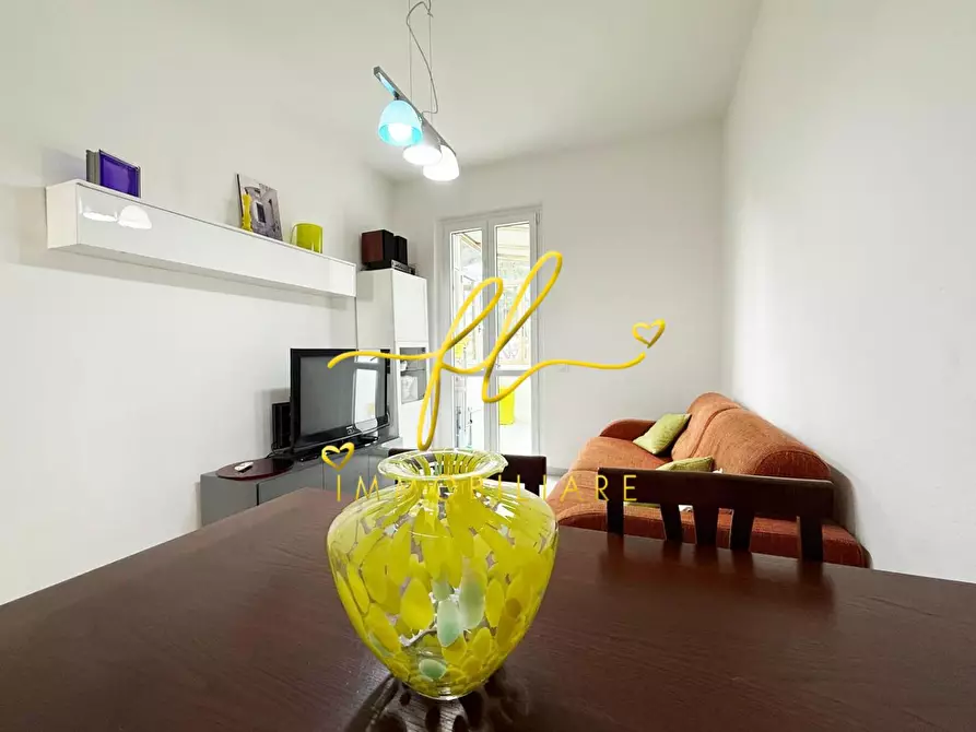 Immagine 3 di Appartamento in vendita  a Cecina