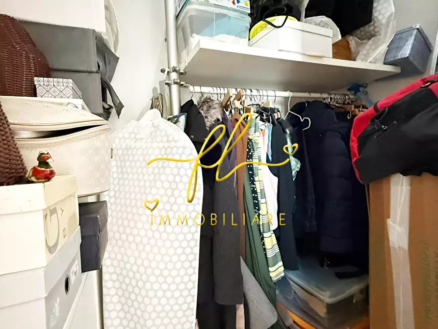 Immagine 17 di Appartamento in vendita  a Cecina