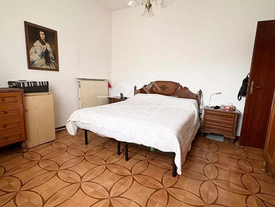 Immagine 7 di Appartamento in vendita  a Carrara