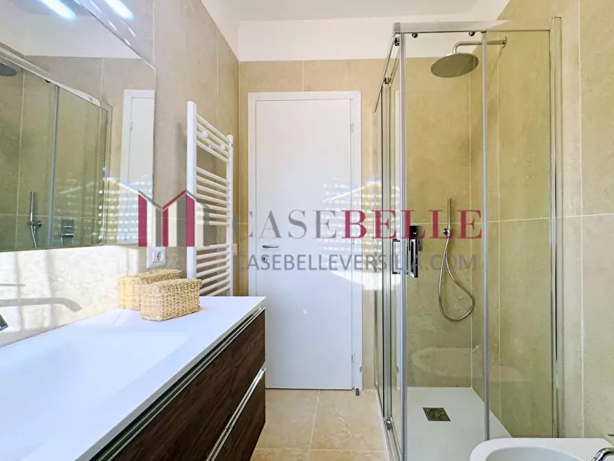 Immagine 18 di Villetta a schiera in affitto  a Pietrasanta