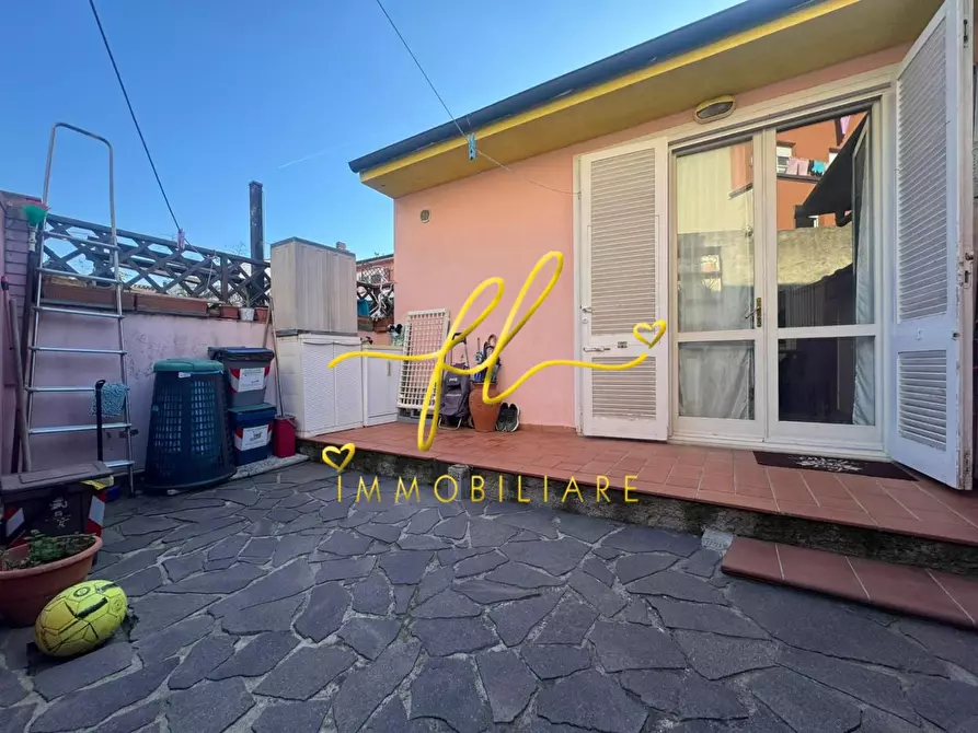 Immagine 18 di Terratetto in vendita  a Livorno