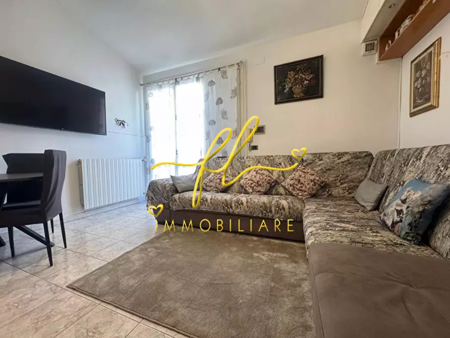 Immagine 2 di Terratetto in vendita  a Livorno