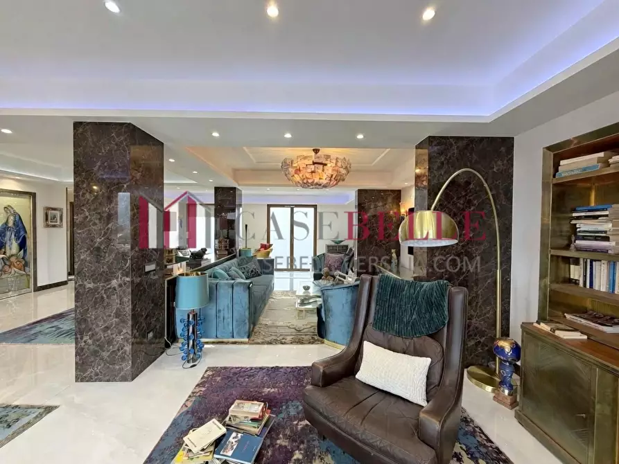 Immagine 8 di Mansarda in vendita  a Massa