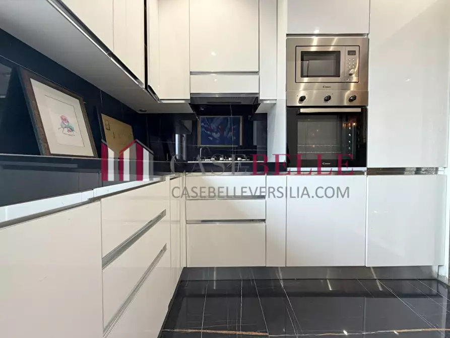 Immagine 18 di Mansarda in vendita  a Massa