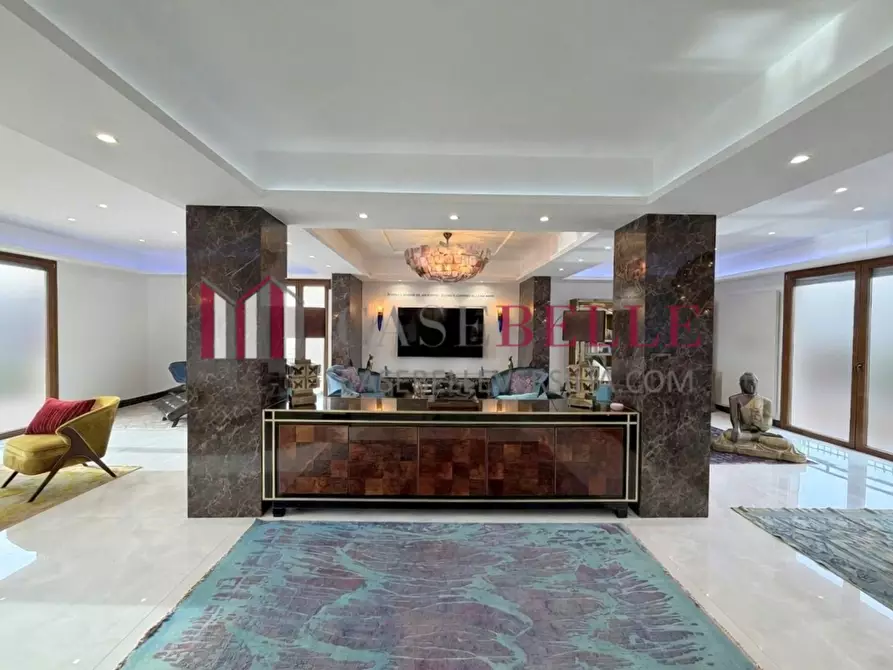 Immagine 2 di Mansarda in vendita  a Massa