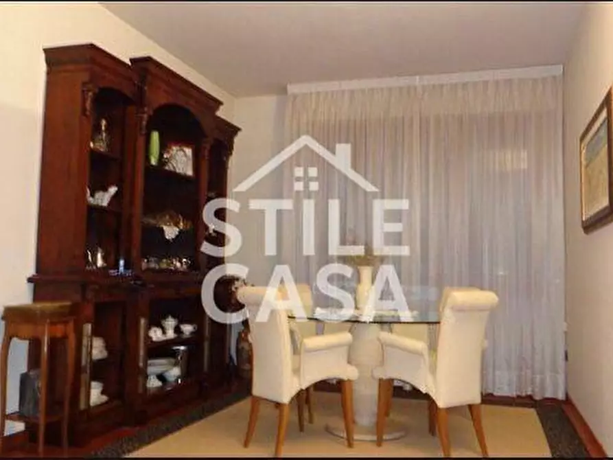 Immagine 2 di Appartamento in vendita  a Montecatini Terme