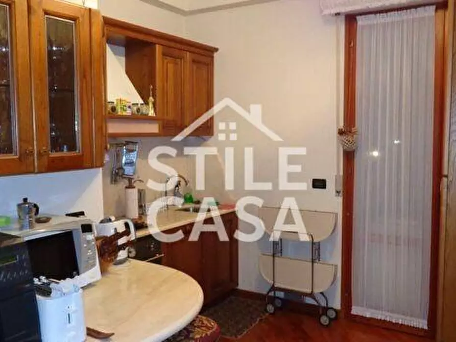 Immagine 8 di Appartamento in vendita  a Montecatini Terme