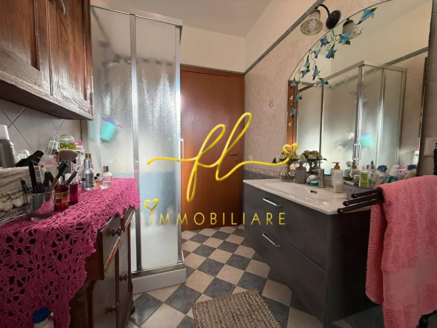 Immagine 27 di Villetta a schiera in vendita  a Cecina