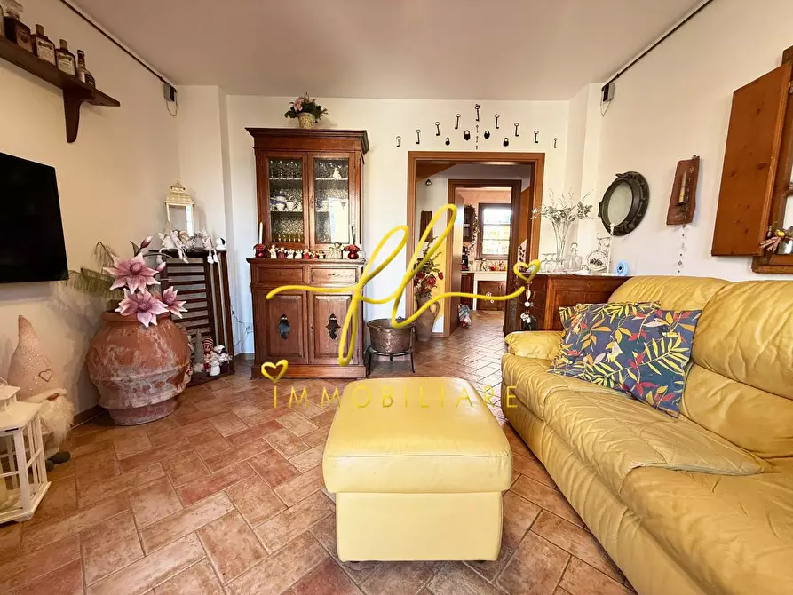 Immagine 10 di Villetta a schiera in vendita  a Cecina