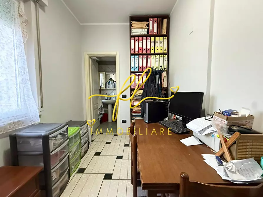 Immagine 18 di Appartamento in vendita  a Cecina