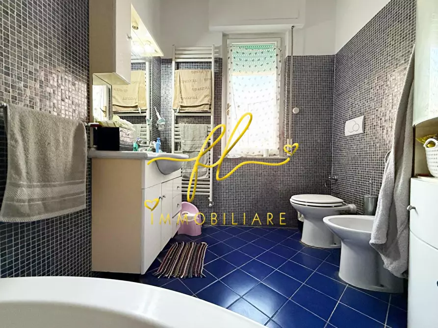 Immagine 15 di Appartamento in vendita  a Cecina