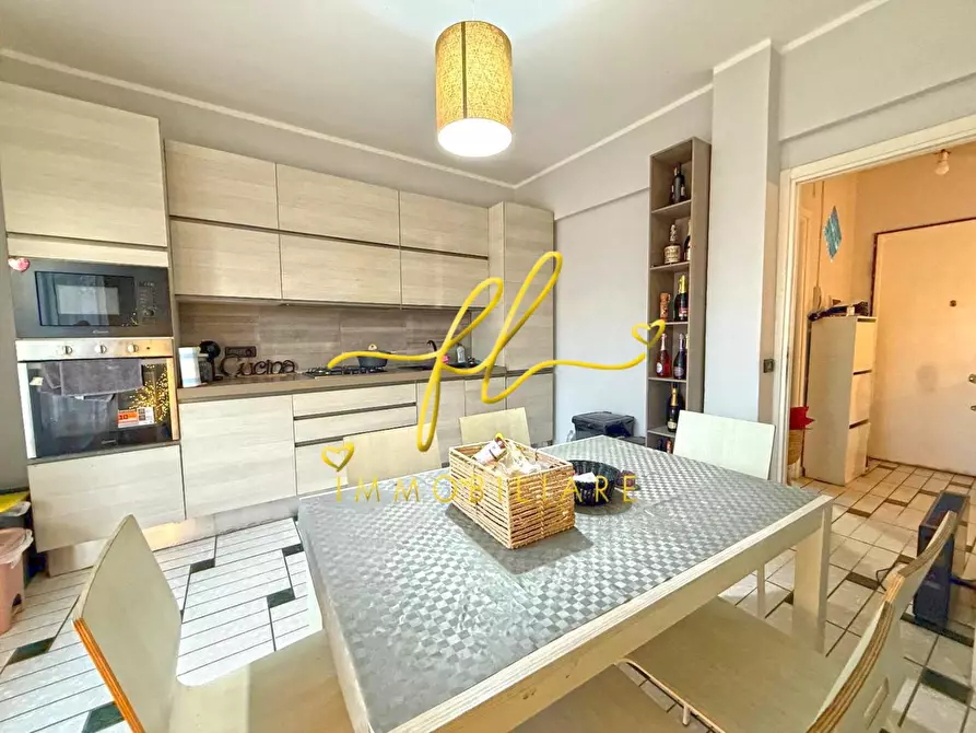 Immagine 5 di Appartamento in vendita  a Cecina