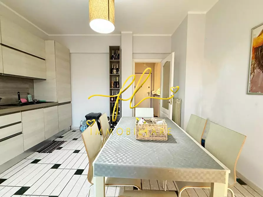 Immagine 4 di Appartamento in vendita  a Cecina